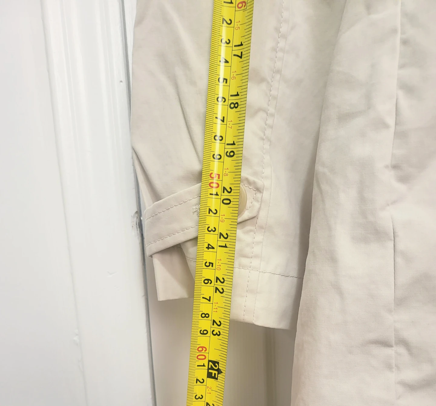 Banana Republic Beige Trench Coat - photo 3