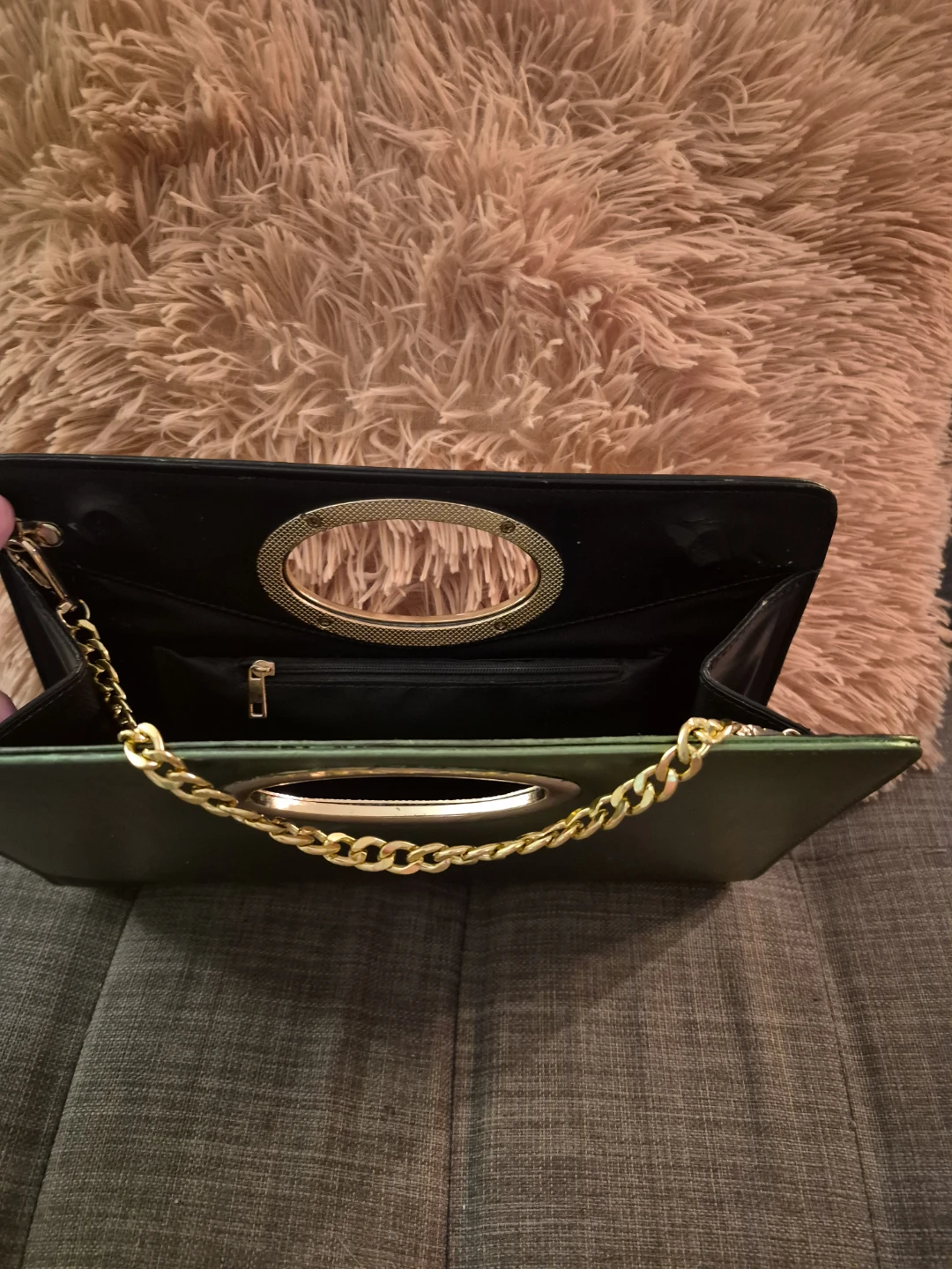 Metallic green clutch with gold chain and handle - photo 2