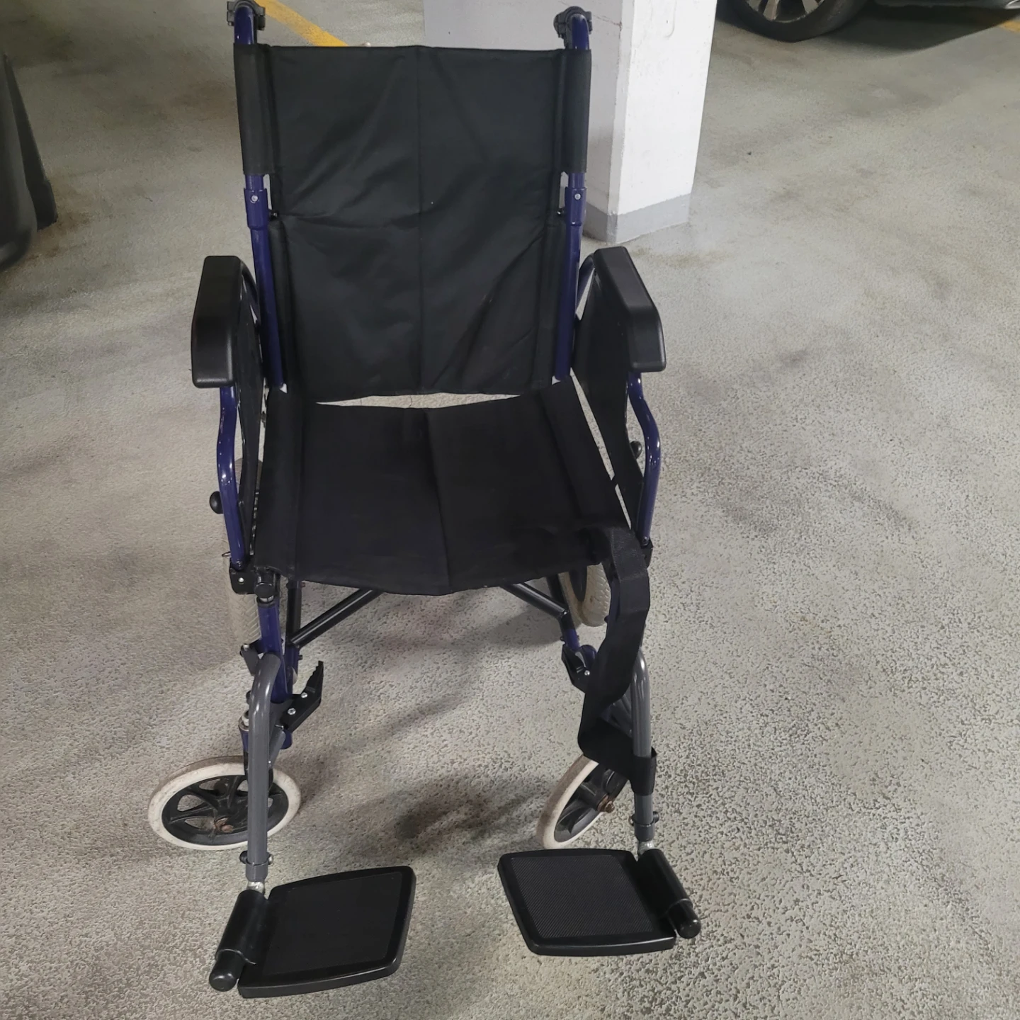 LIVING basics Foldable Lightweight Wheelchair
