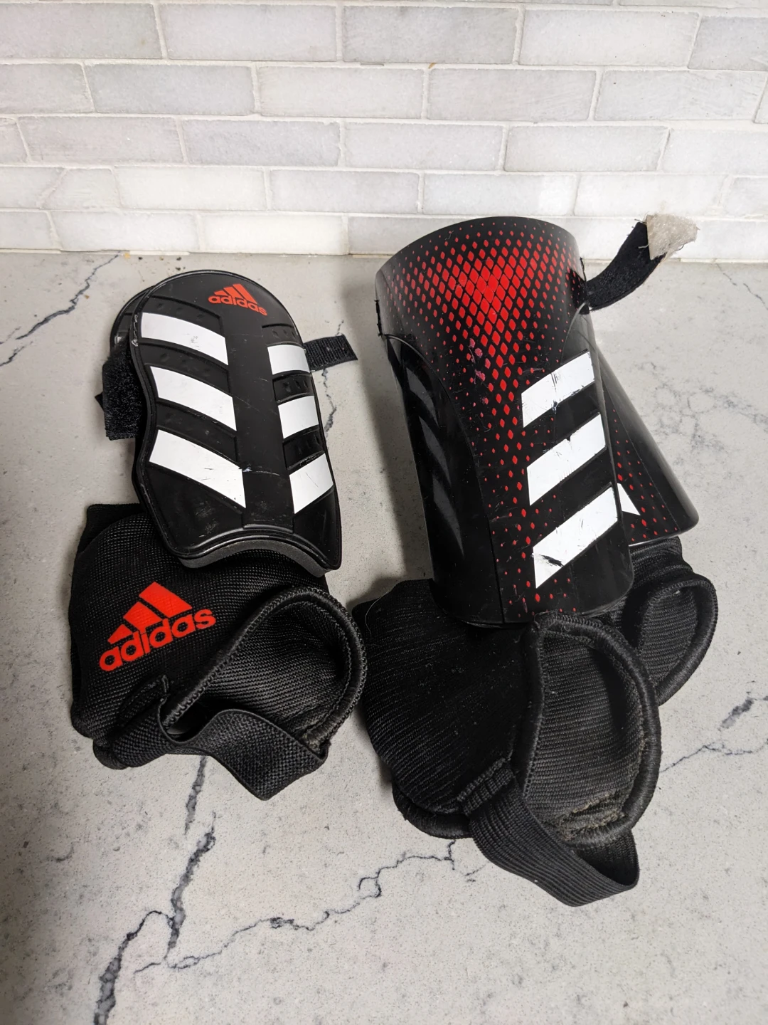Adidas Youth shin guards and pads size xs