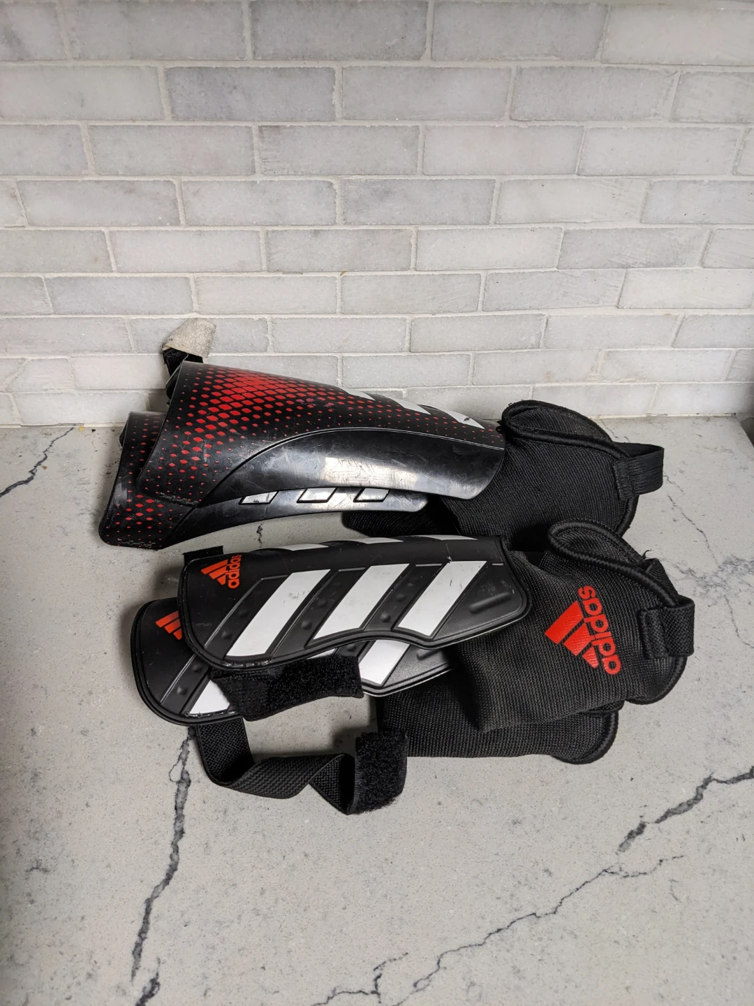 Adidas Youth shin guards and pads size xs - photo 2