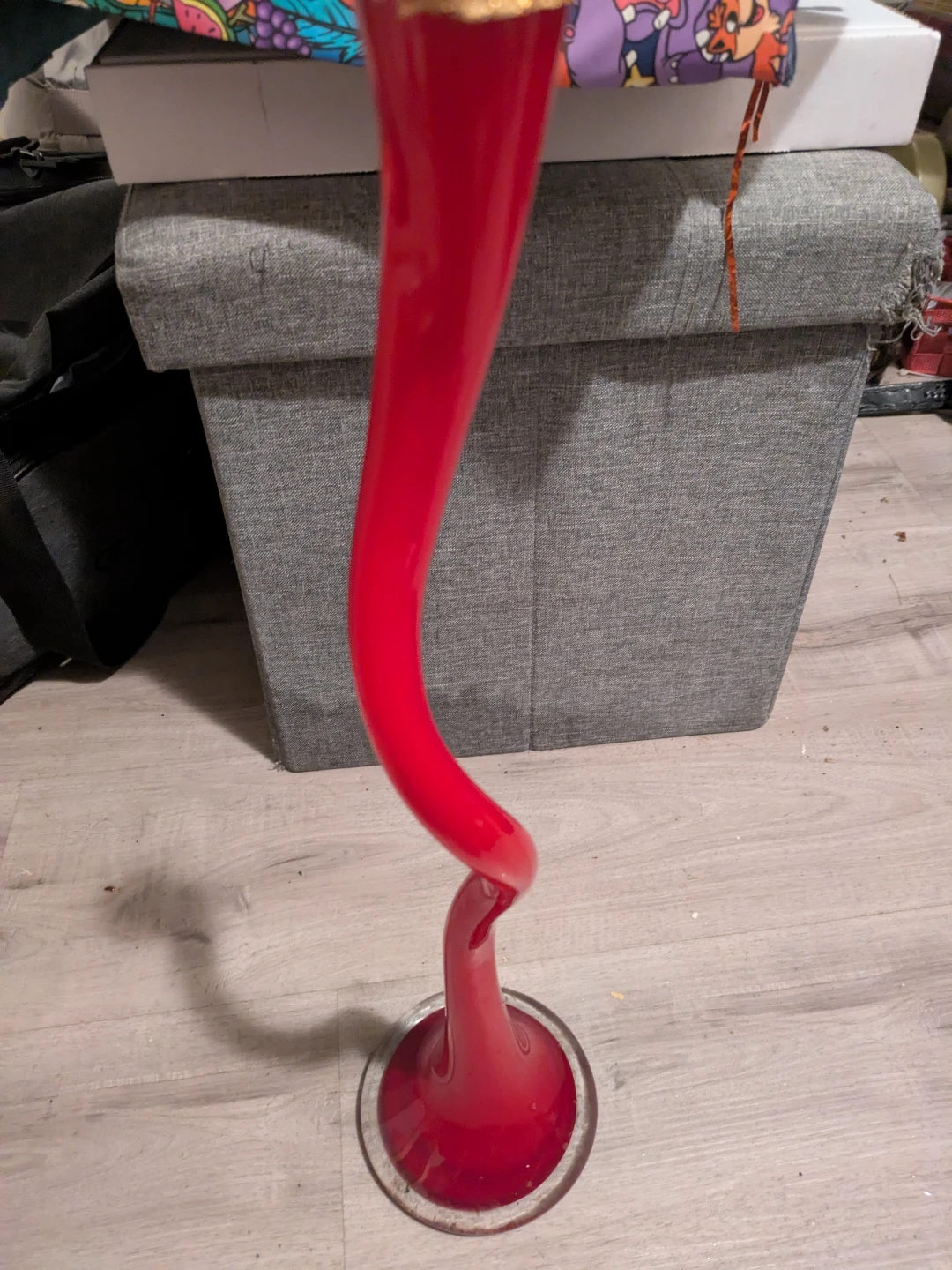 Red Swirl Glass Vase - photo 2