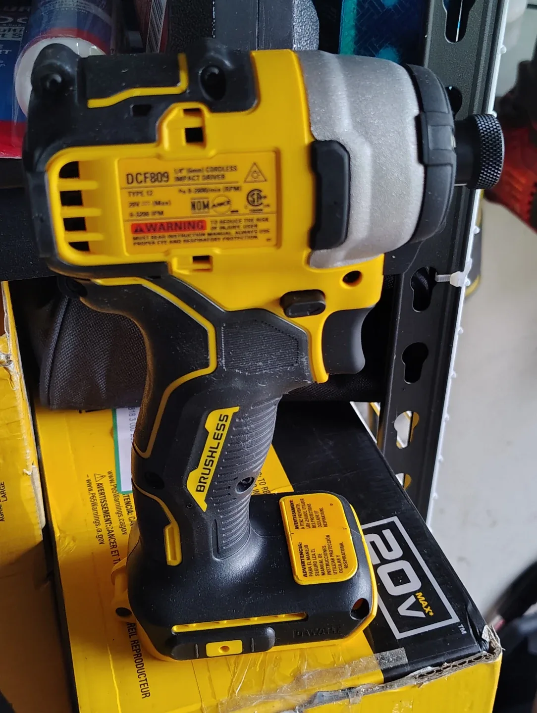 DEWALT 20V MAX Brushless Cordless Impact Driver DCF809 - photo 3