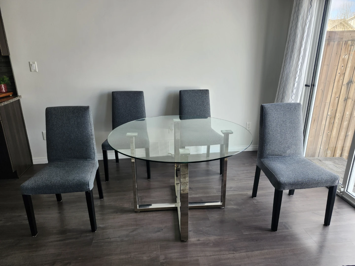 Dining room set and 3 piece living room table set - photo 5