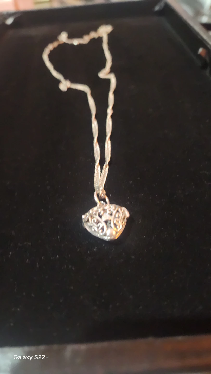 Vintage silver 925 heart locket with 925 chain