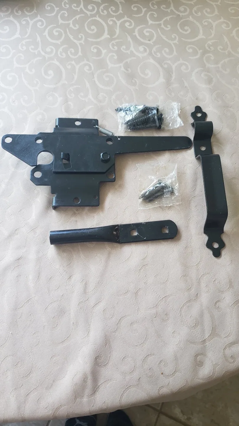 Novo Iron  Gate Latch Kit