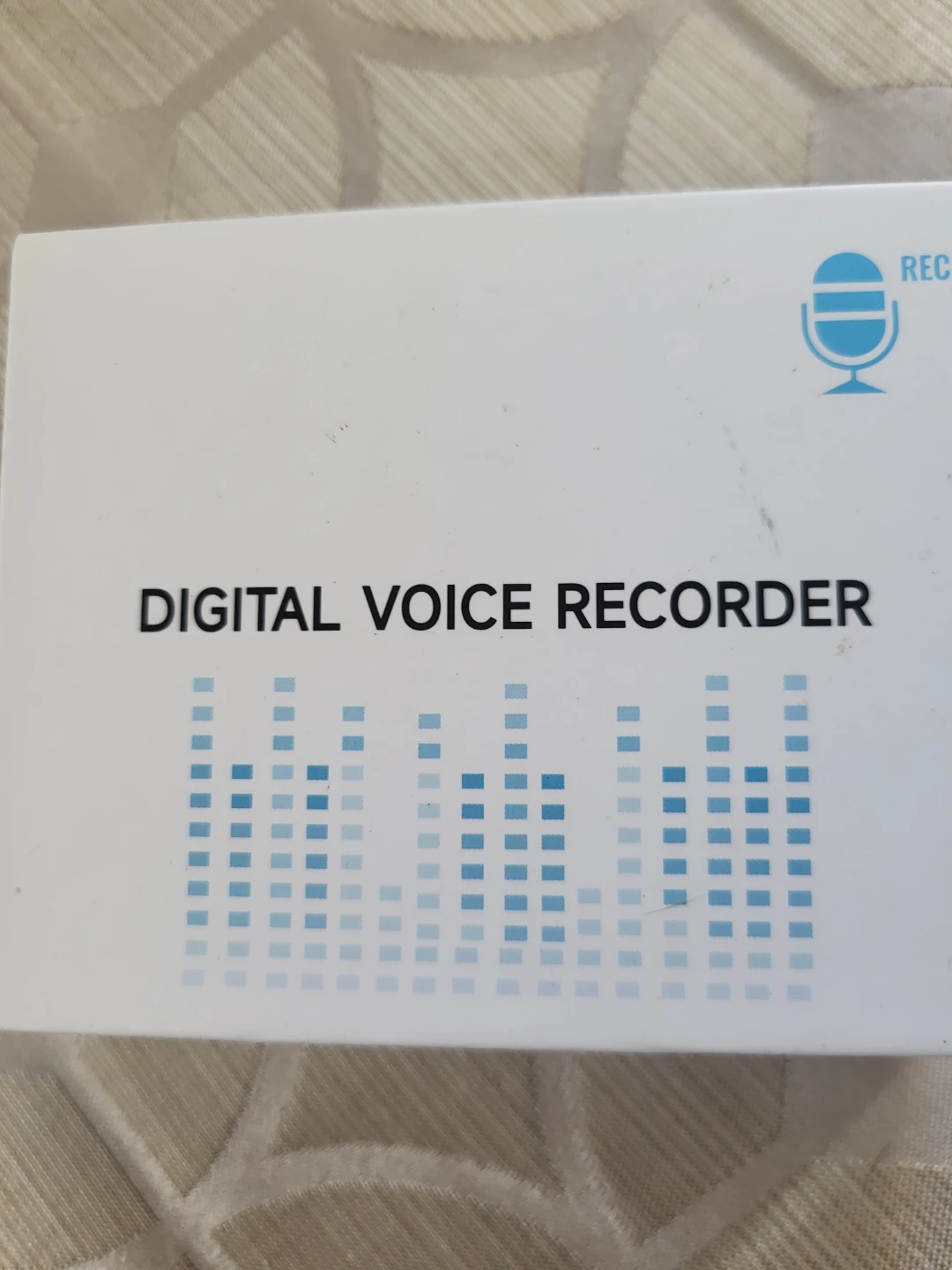 Digital Voice Recorder with MP3 Player