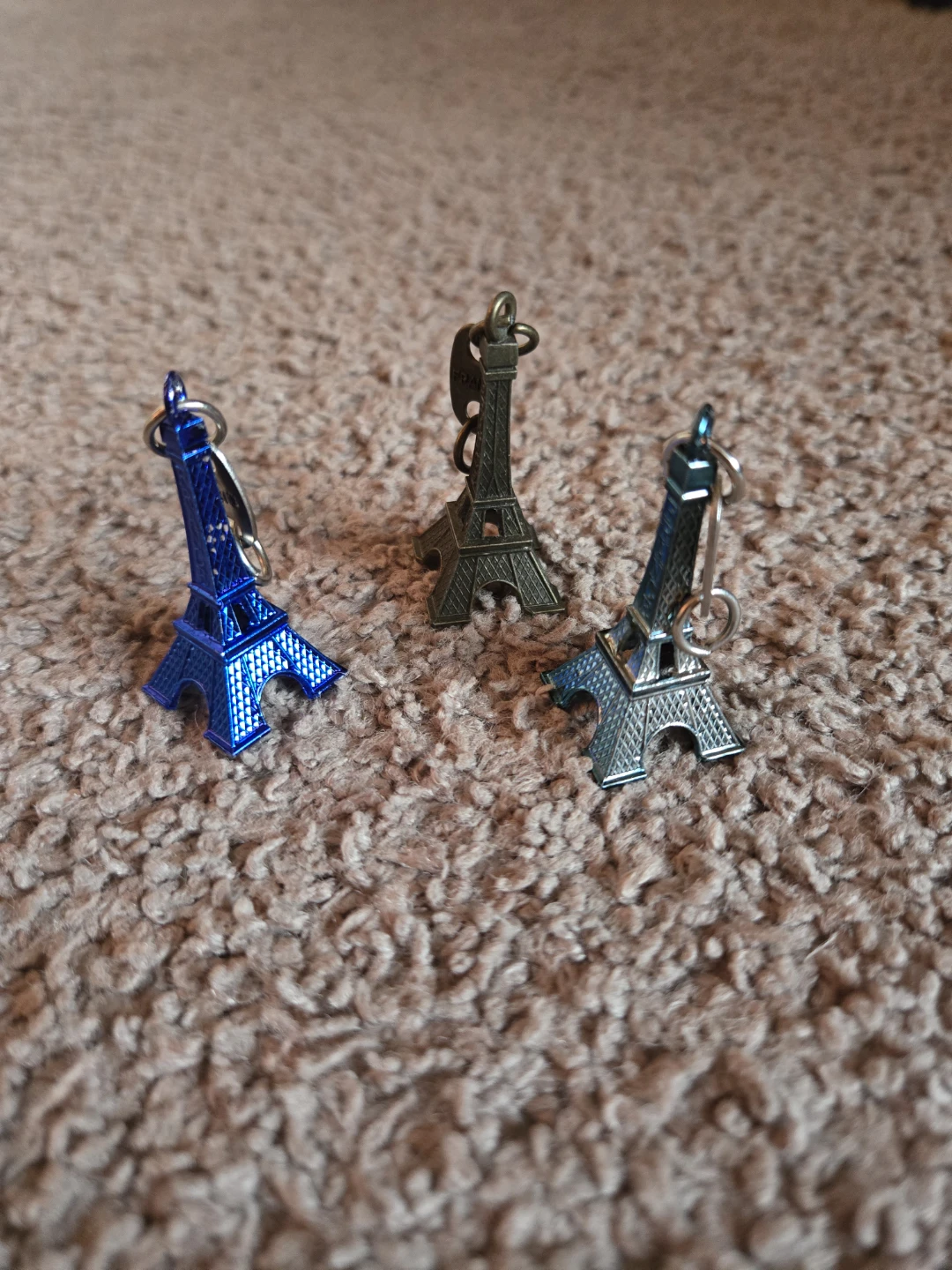 Set of 3 Eiffel Tower Keychains