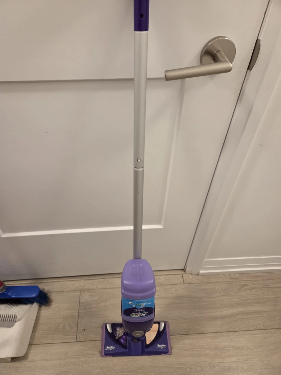Swiffer WetJet Floor Cleaner Mop - photo 2