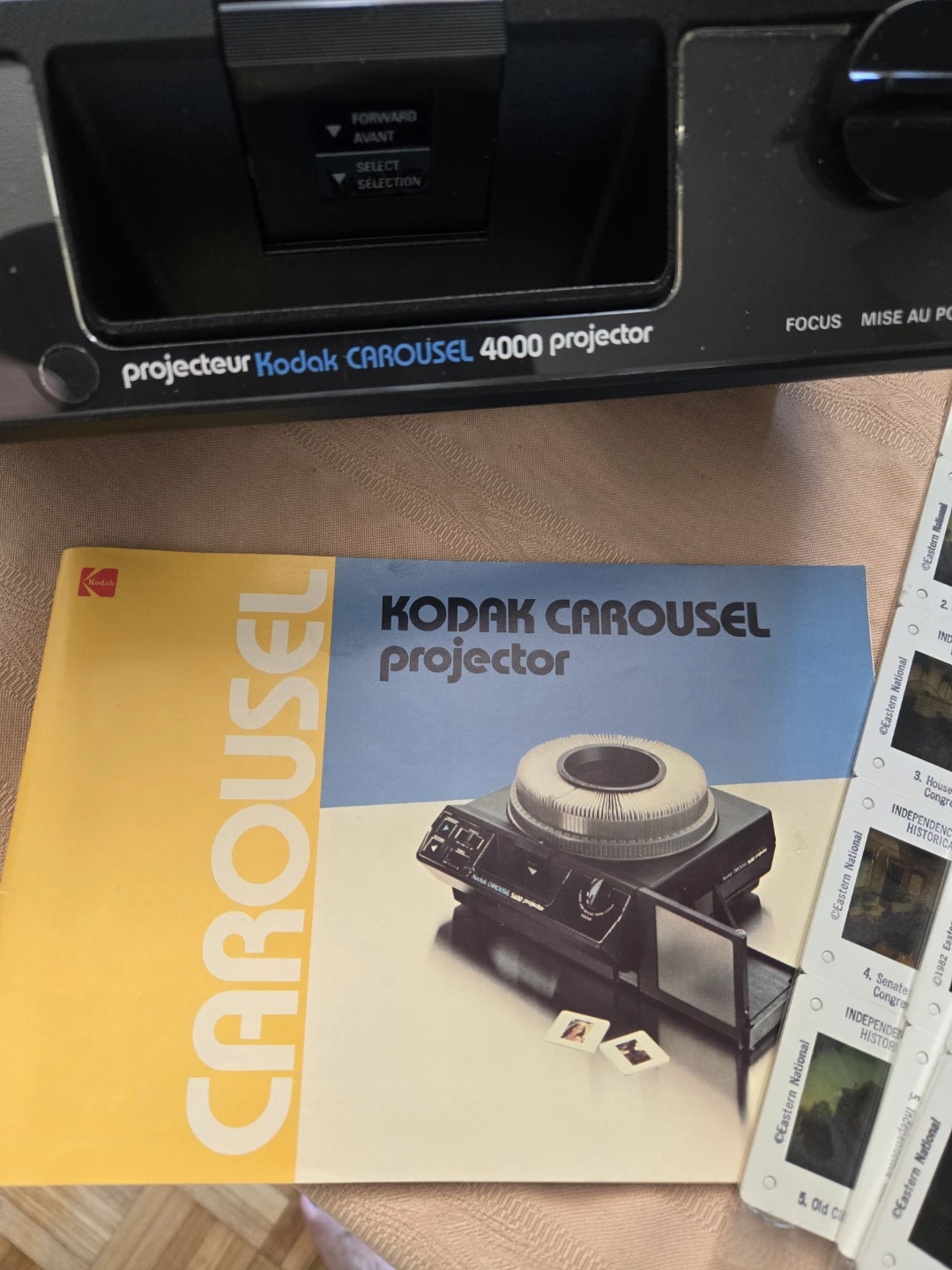 Kodak Carousel 4000 Projector and Transvue 140 Slide Trays - photo 2
