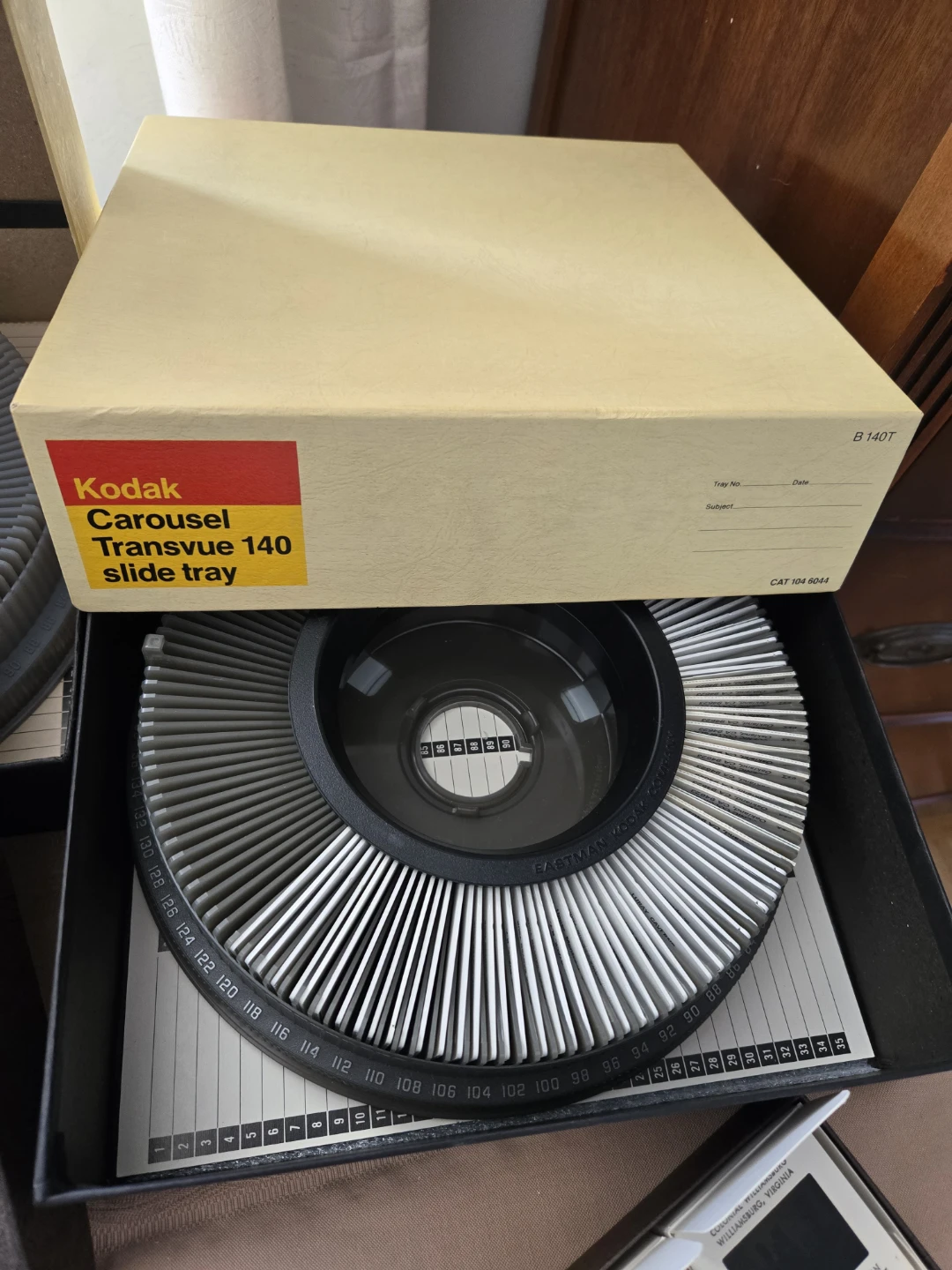 Kodak Carousel 4000 Projector and Transvue 140 Slide Trays - photo 4