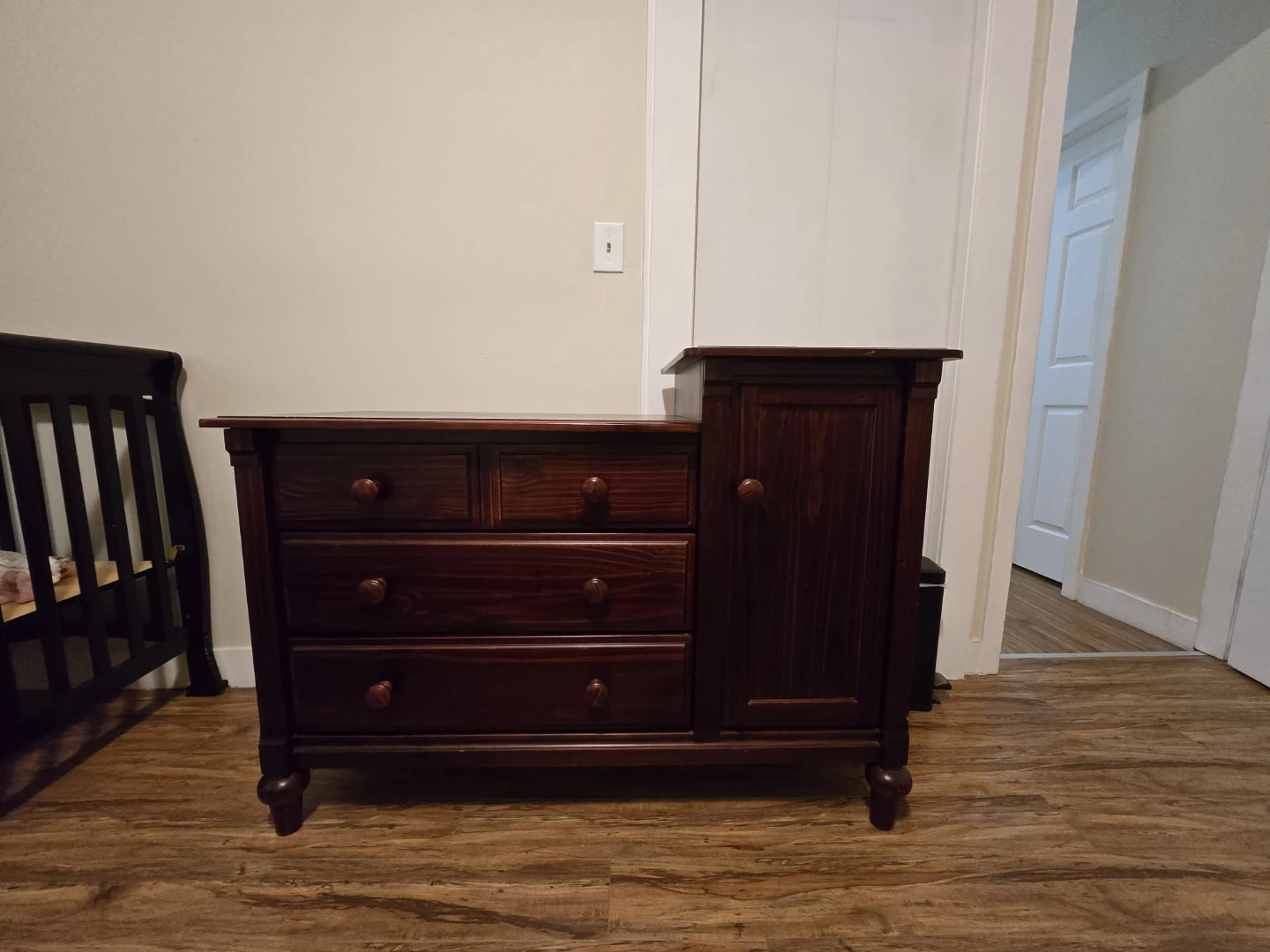 Storkcraft Baby 3 Drawer Combo Dresser/ changing pad - photo 5
