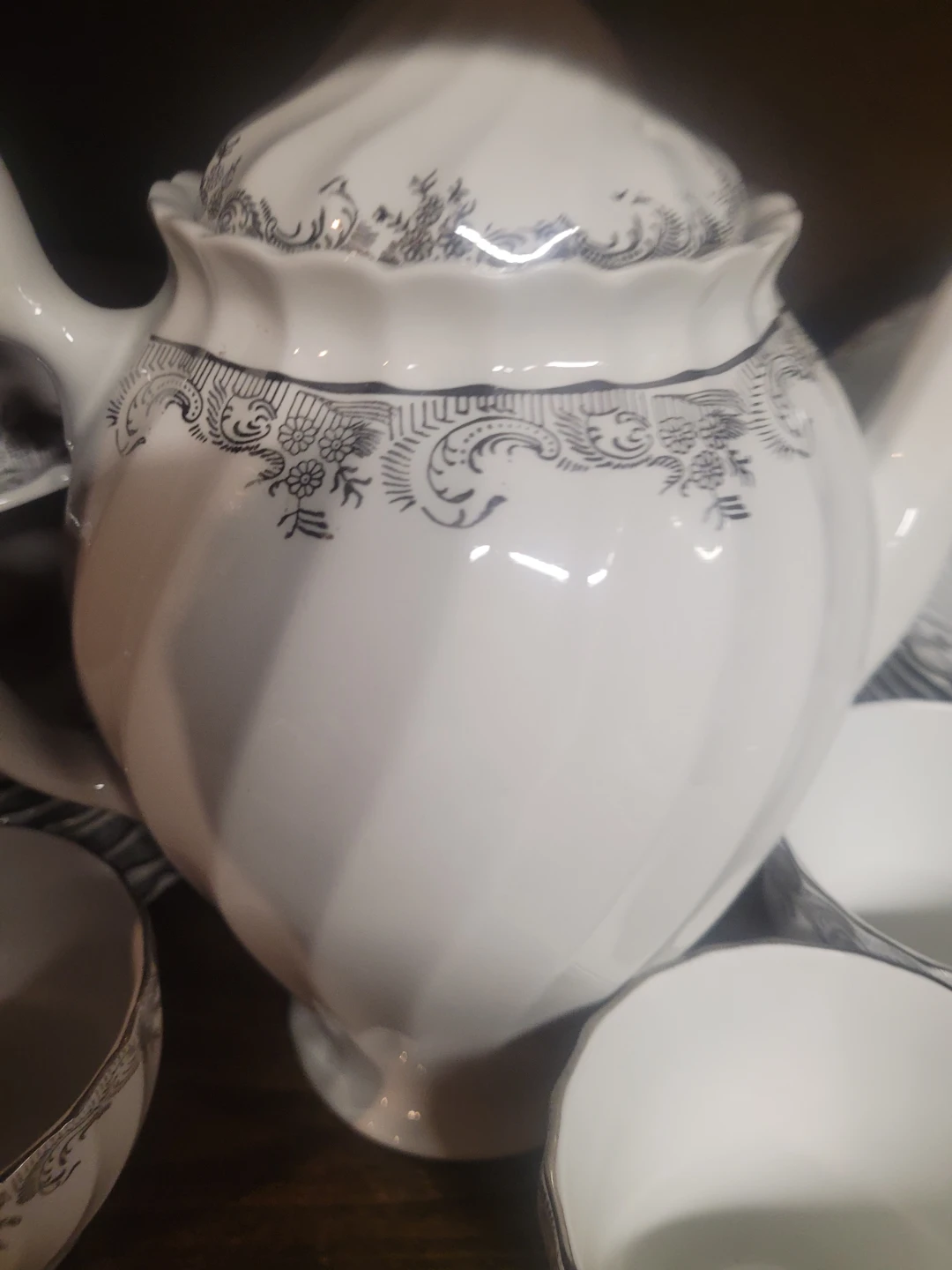 Johnson Bros Ironstone Teapot & Cups Set - photo 2