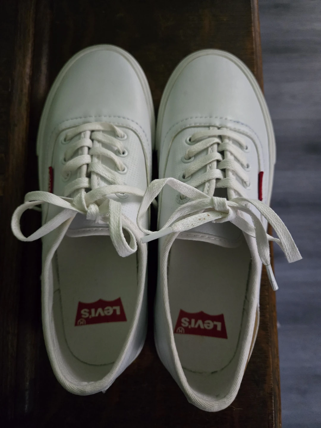 New Levi's Ladies Classic Sneakers