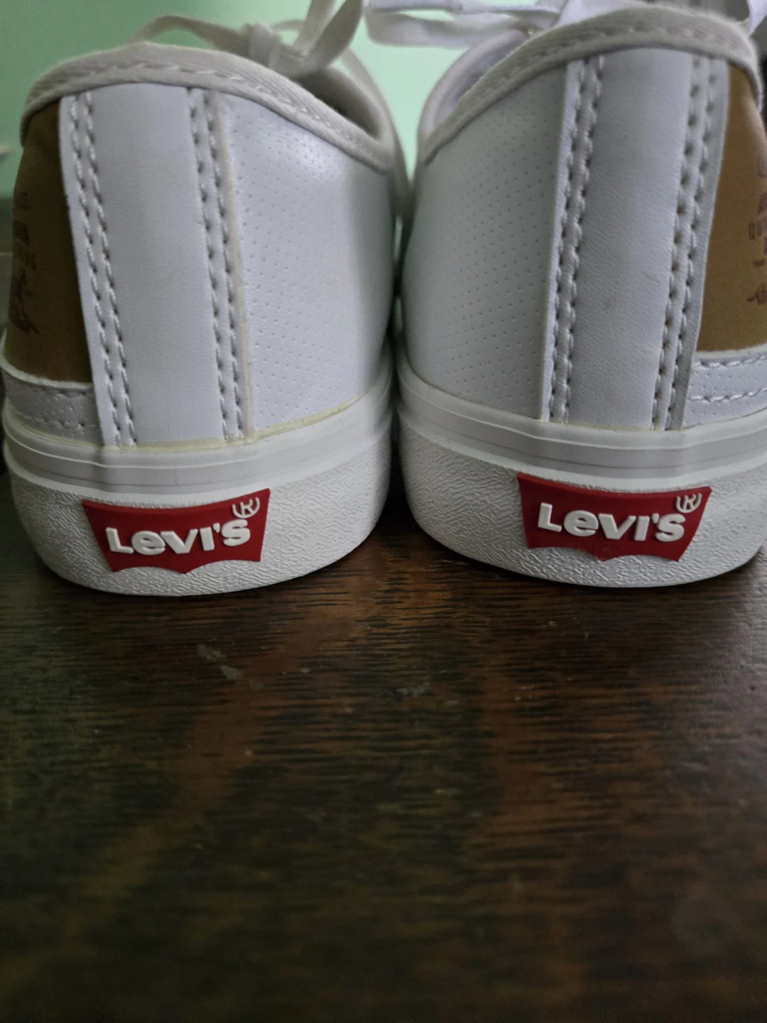 New Levi's Ladies Classic Sneakers - photo 3