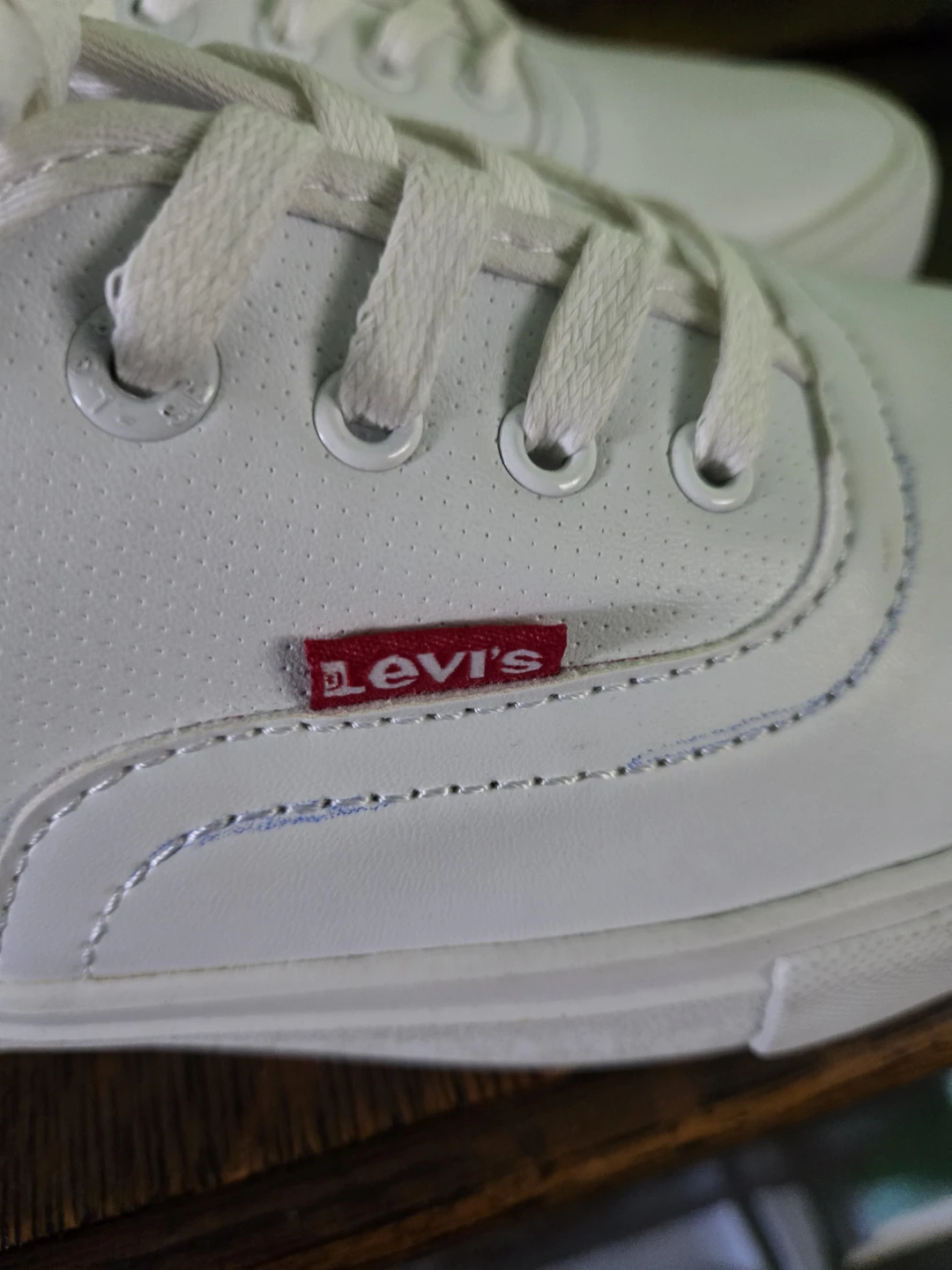 New Levi's Ladies Classic Sneakers - photo 4