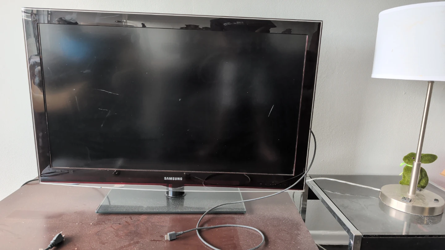 Broken Samsung Flat Screen TV