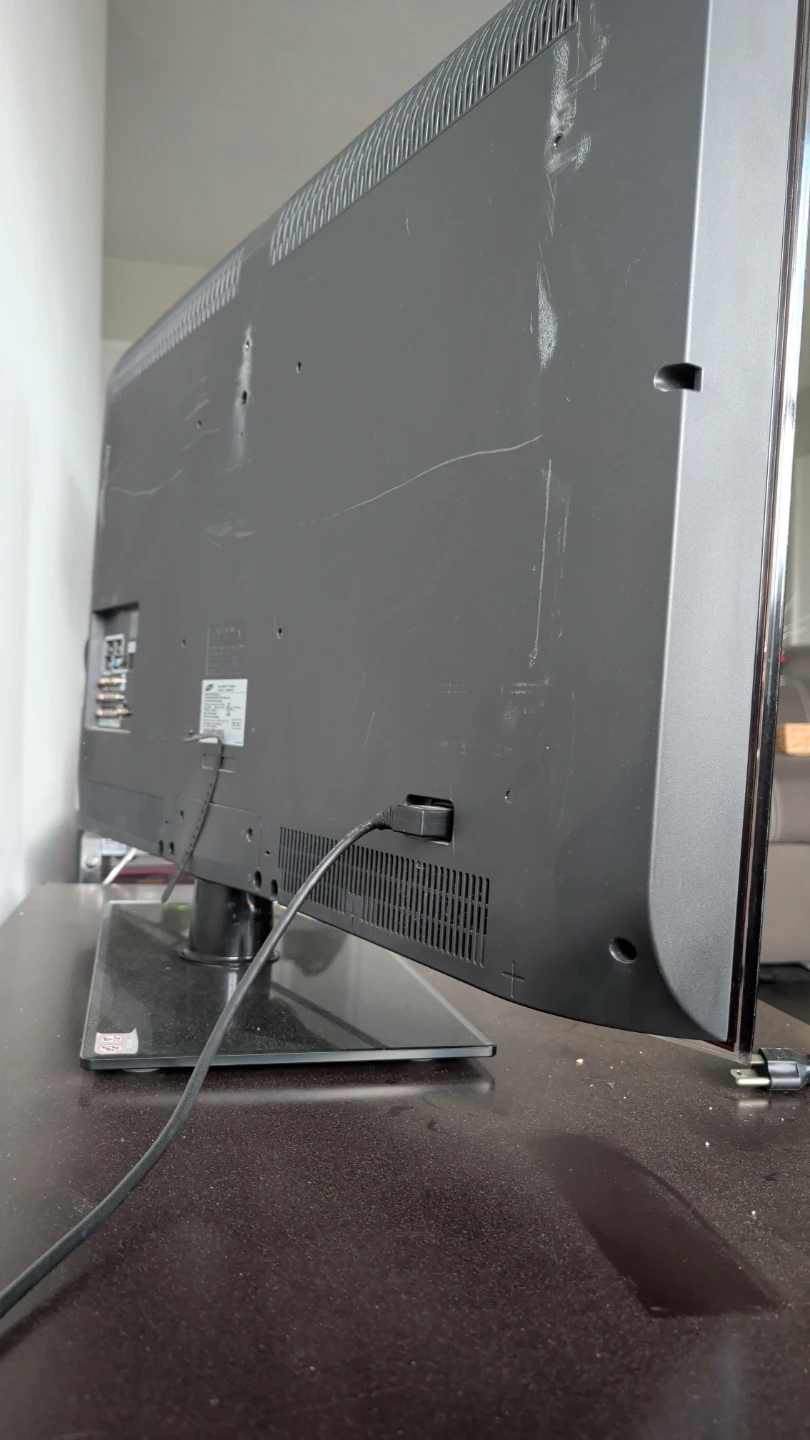 Broken Samsung Flat Screen TV - photo 4