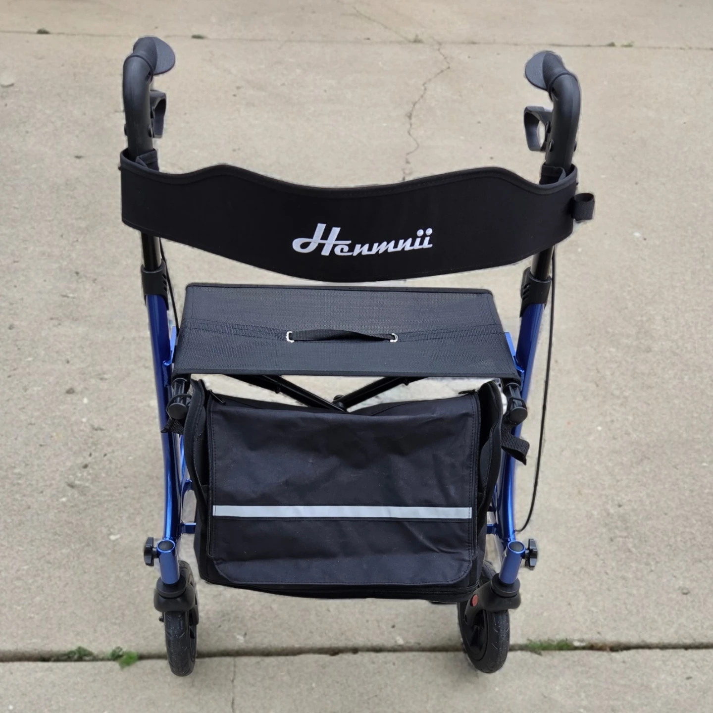 Hennuiii Blue Rollator Walker with Seat and Bag