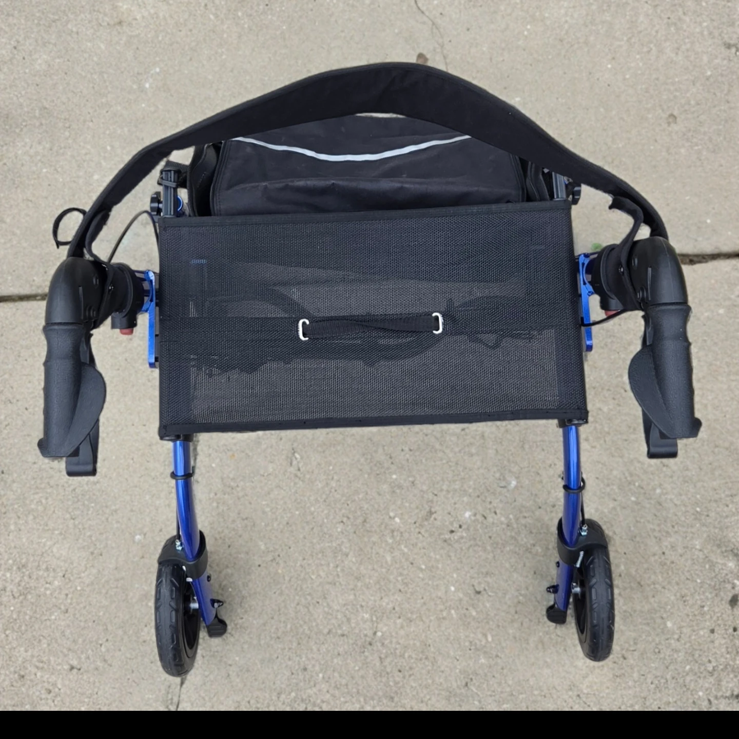 Hennuiii Blue Rollator Walker with Seat and Bag - photo 5