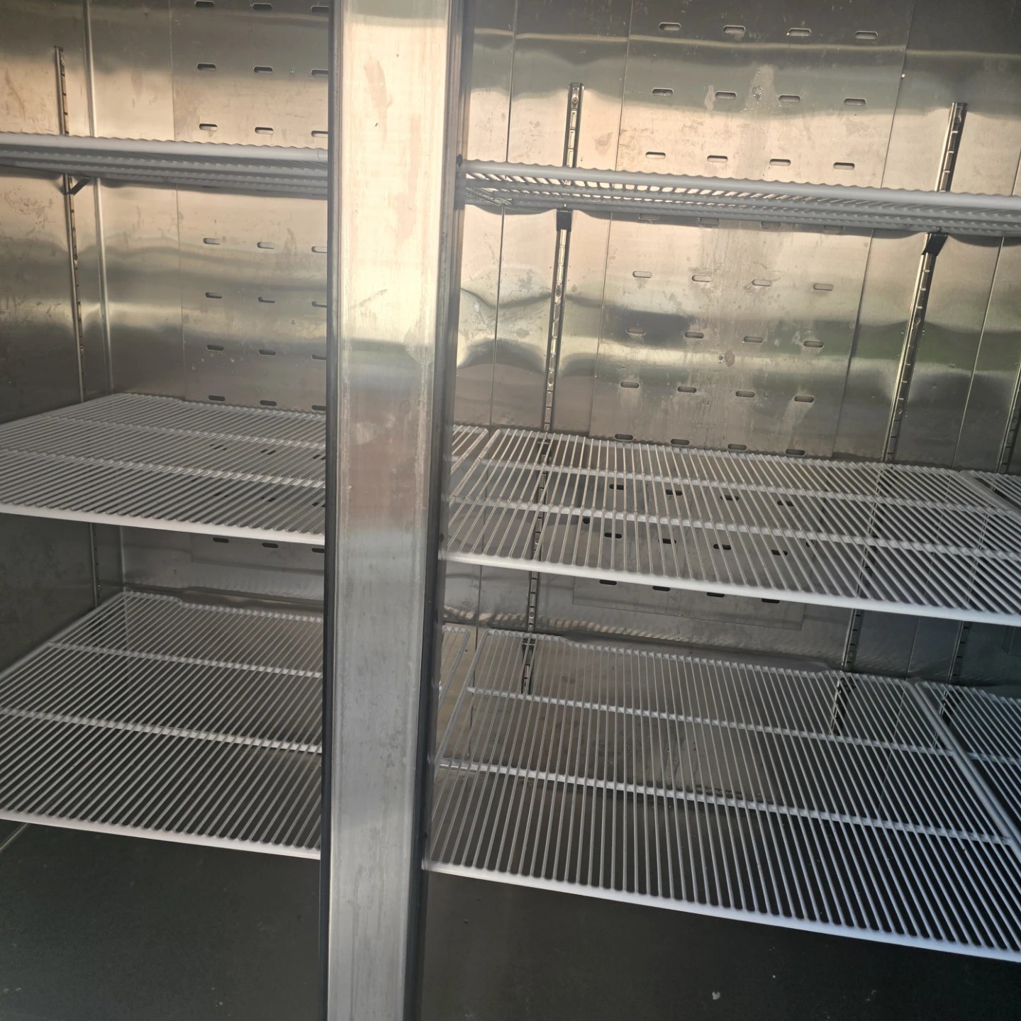 Freezer for restaurant. - photo 3