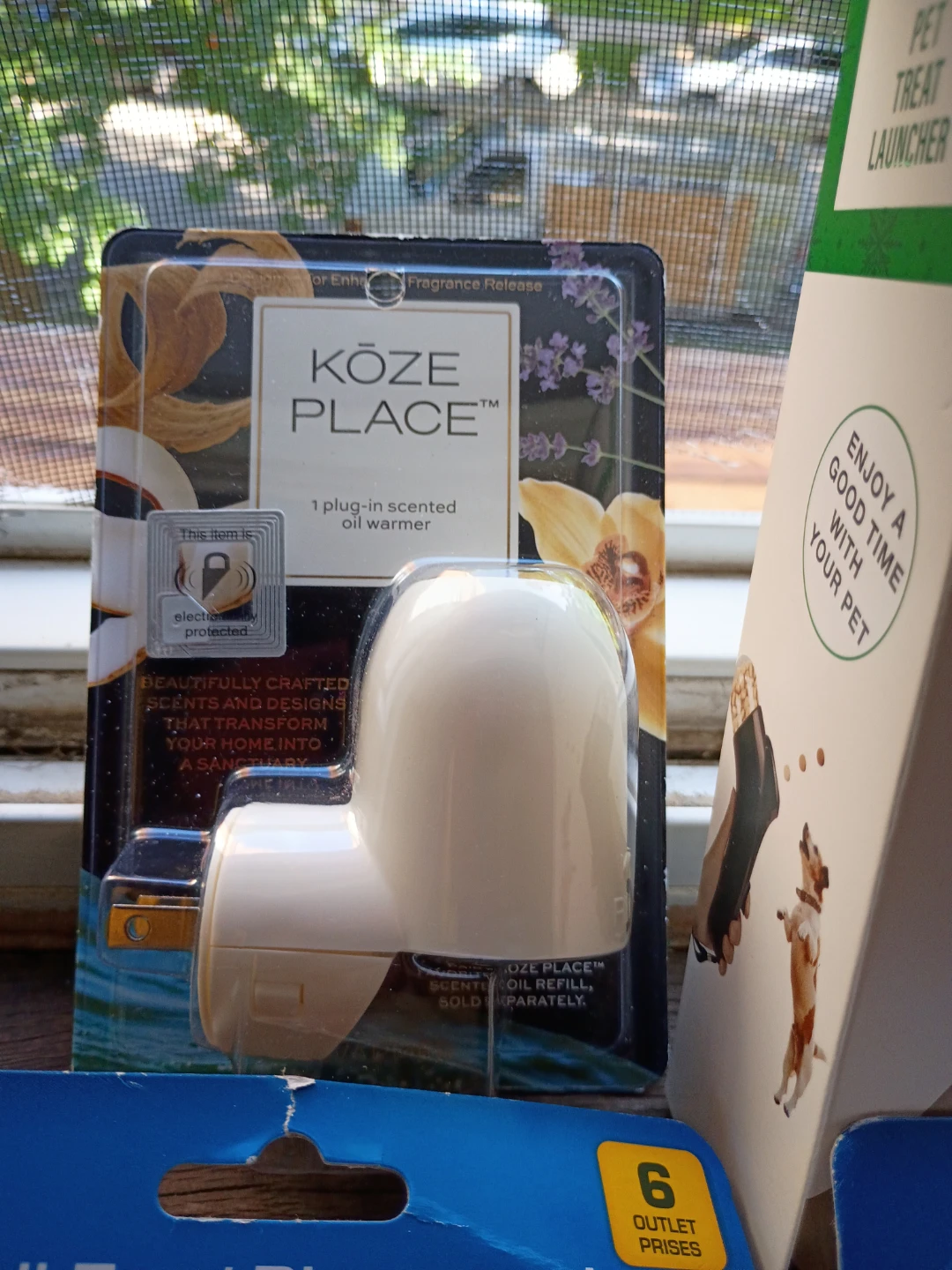 Pet Treat Launcher, six input outlets, etc. - photo 2