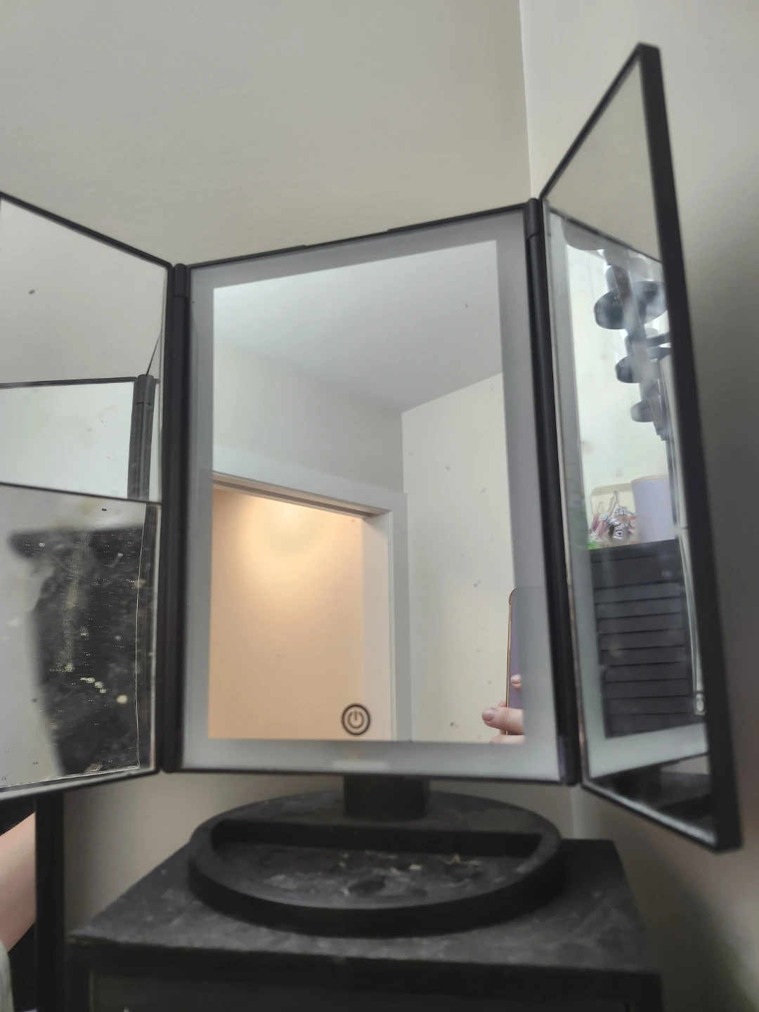 BeautyWorks Tri-Fold Lighted Makeup Mirror