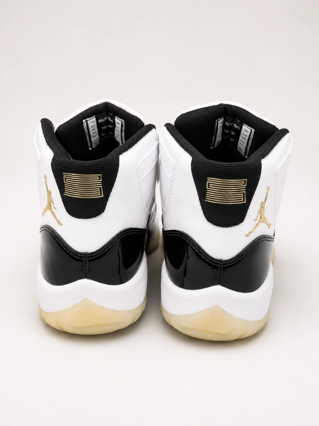 Air Jordan 11 Retro Shoes - photo 3