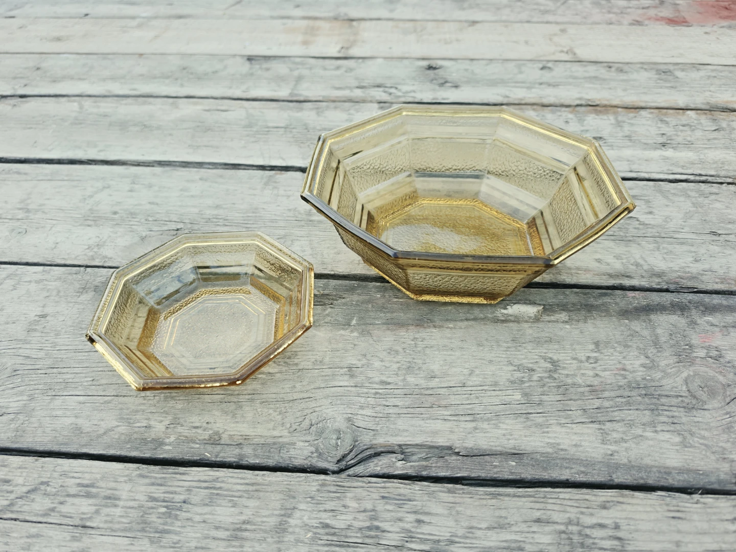 Amber Glass Octagonal Bowls (Set of 2)