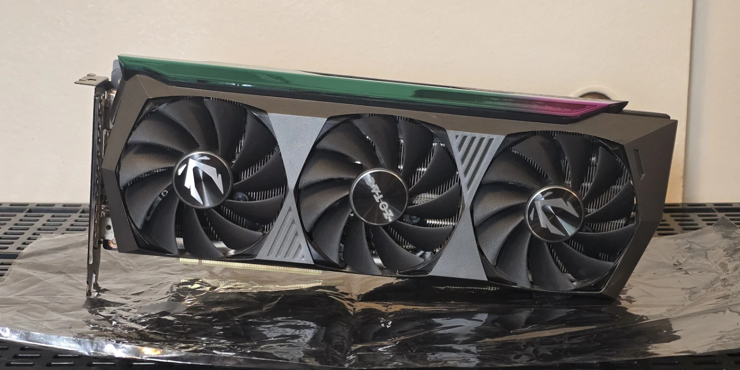 Zotac GeForce RTX 3070 Ti AMP Holo