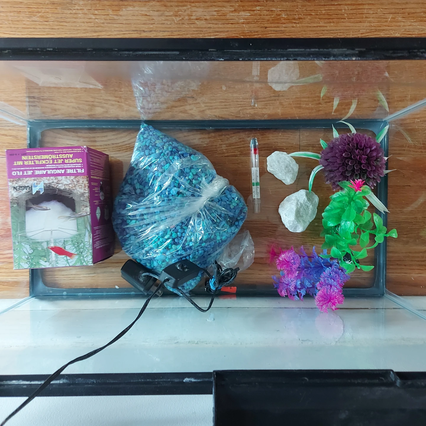 10 Gallon Aquarium Starter Kit with Lots Of Extras - photo 3