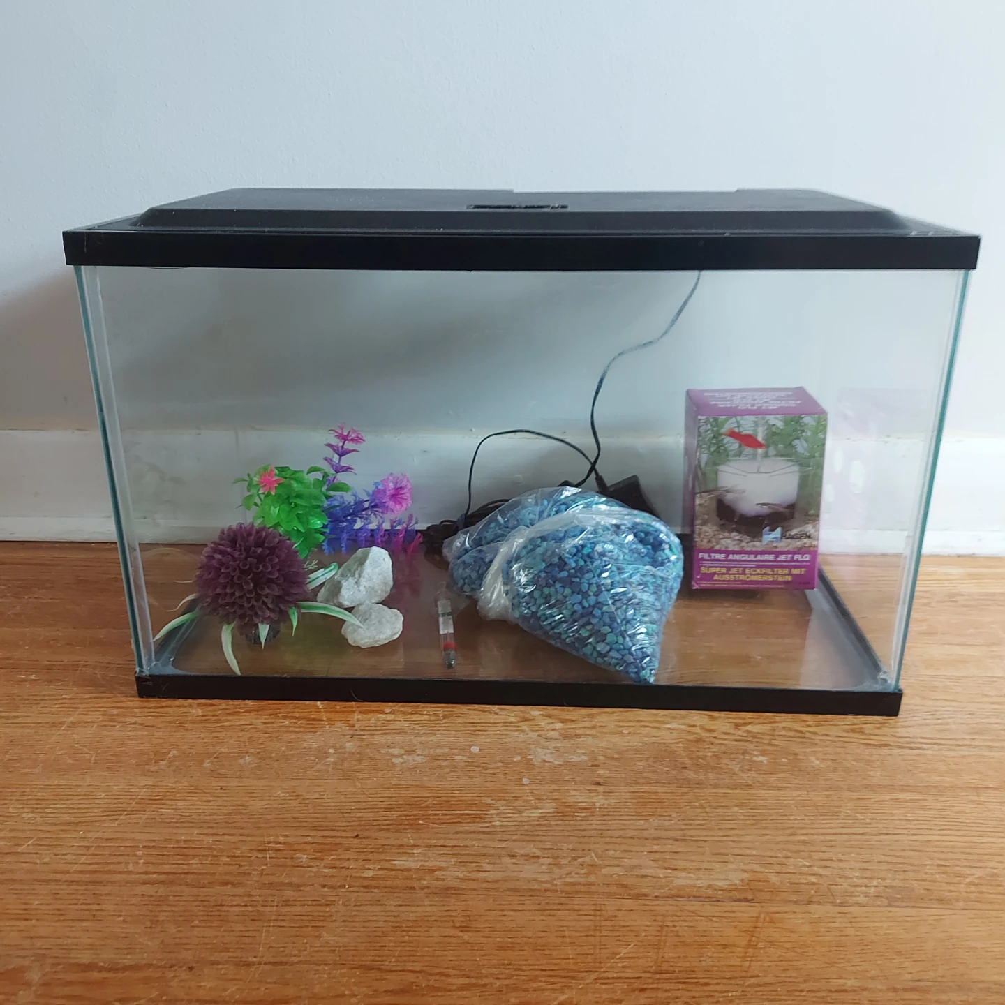 10 Gallon Aquarium Starter Kit with Lots Of Extras - photo 4
