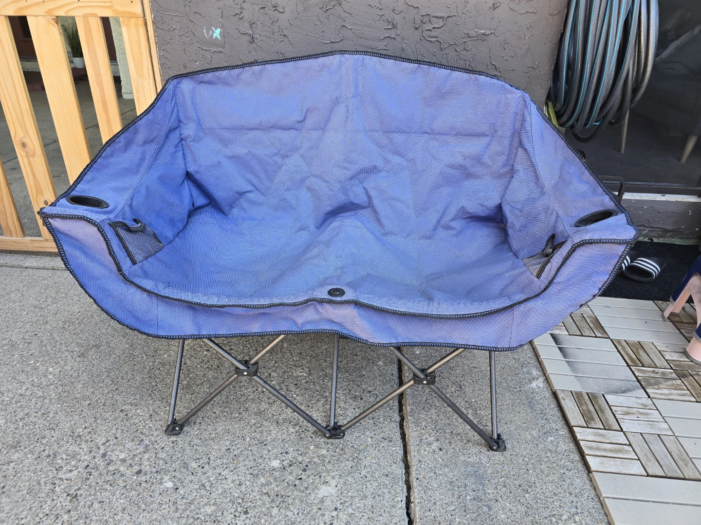 Blue, foldable double camping with cup holder