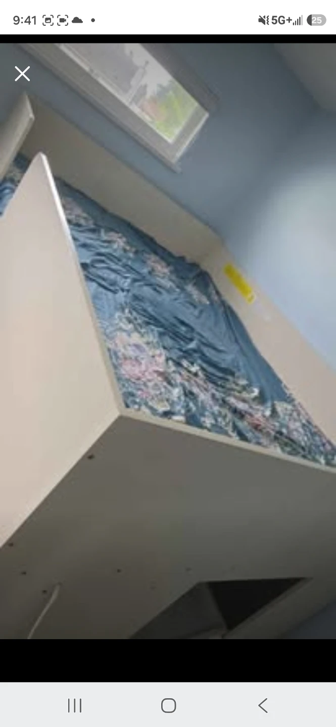 Bunkbed that can fit 2 people