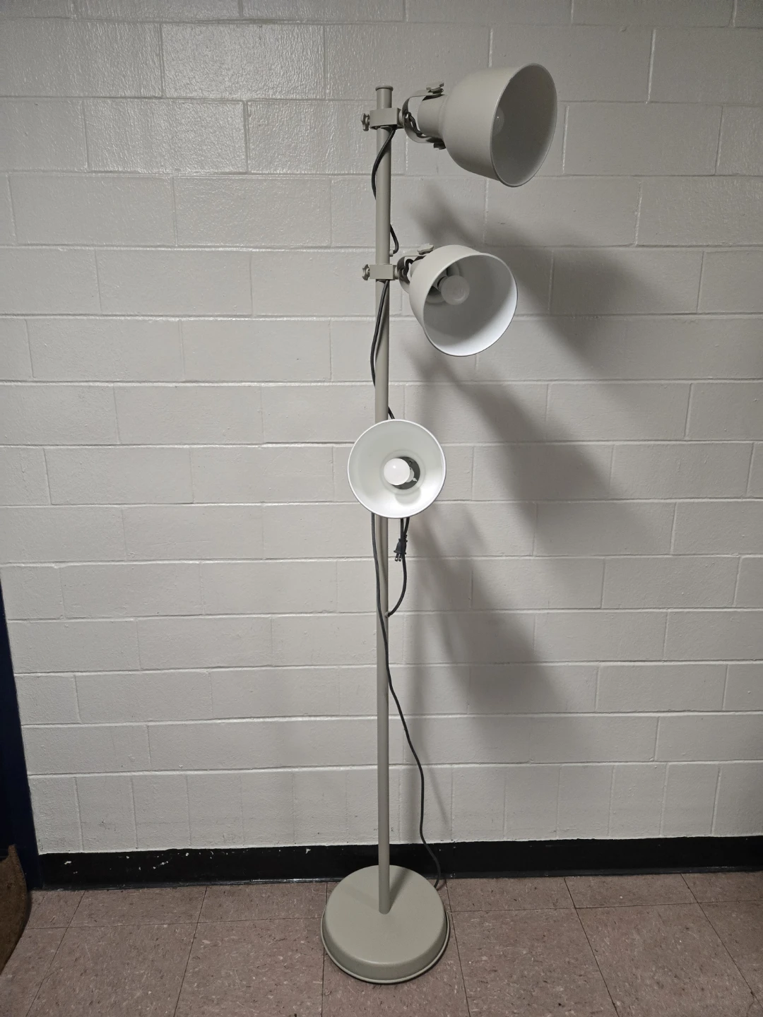 IKEA HEKTAR 3-Spot Floor Lamp Cream (Bulbs Included)