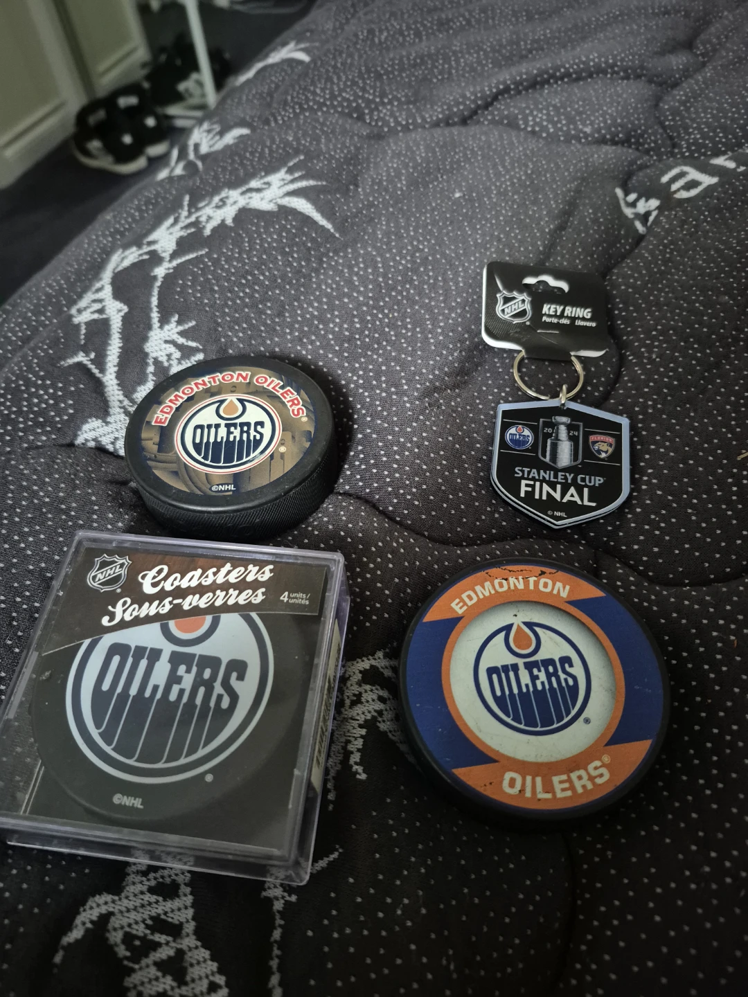 Edmonton Oilers Hockey Merchandise Lot