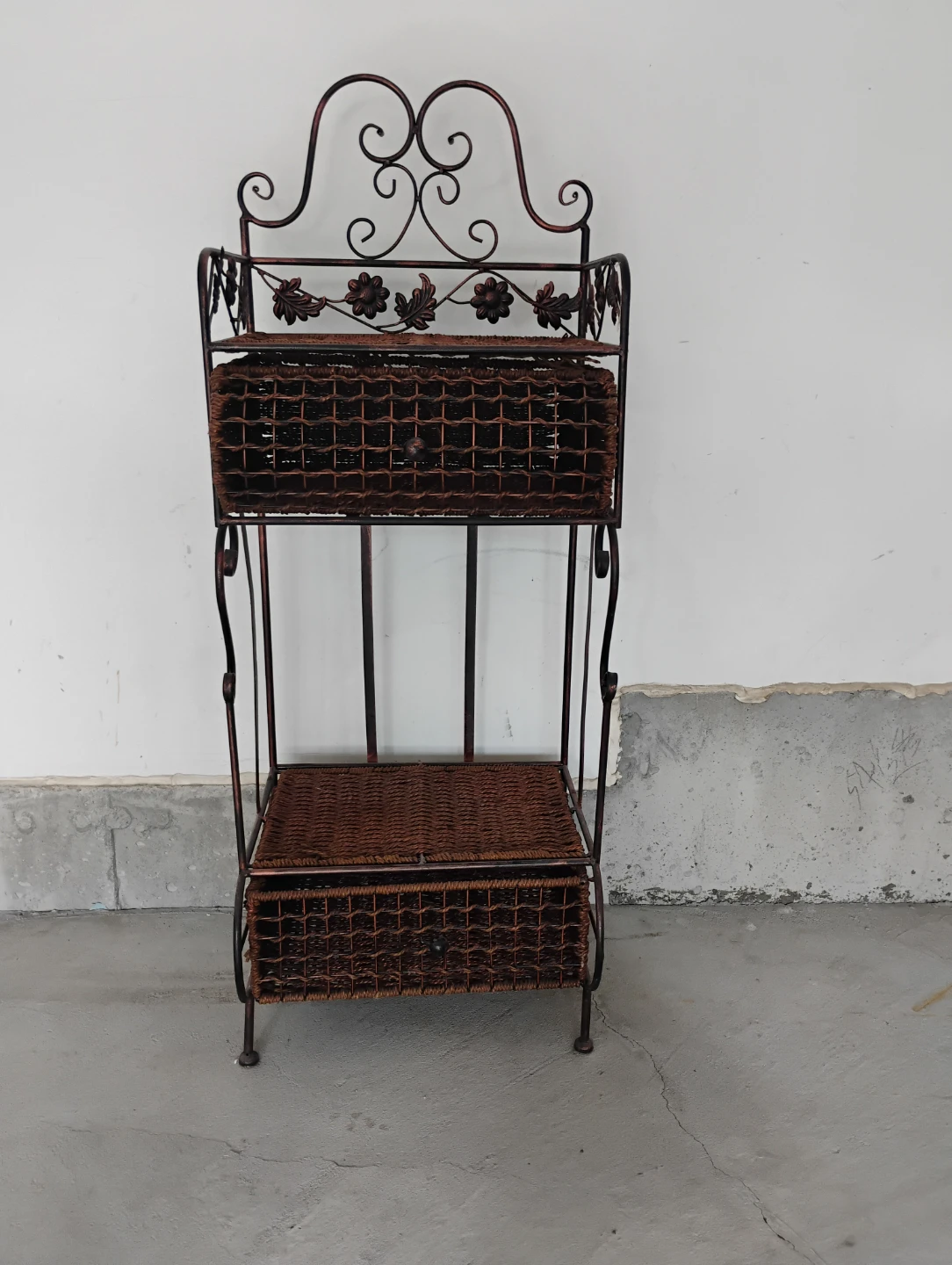Ratton Accent Table on rod frame