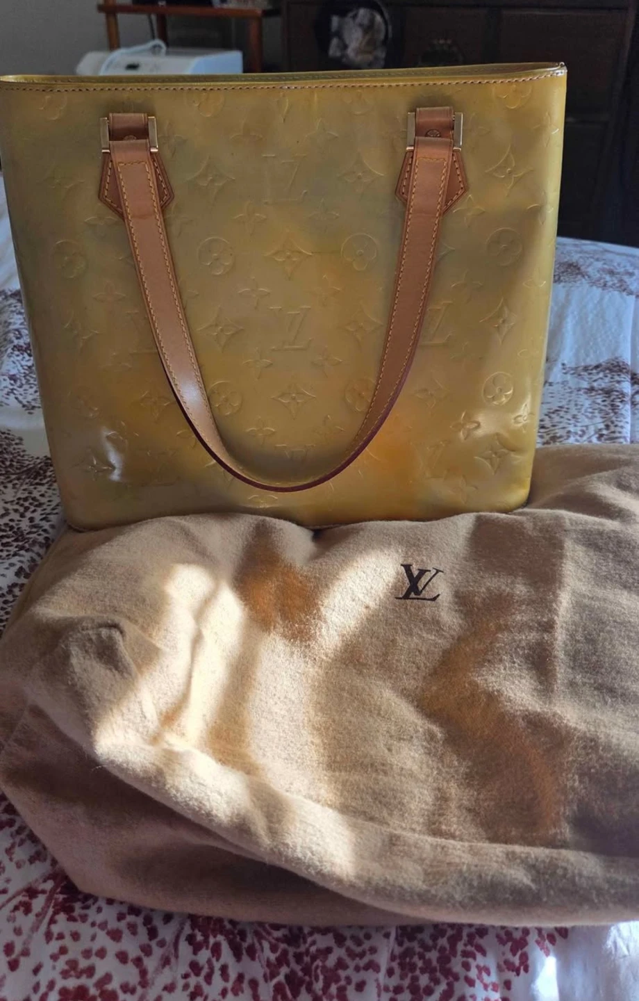 Louis Vuitton Monogram Vernis Tote Bag - Yellow