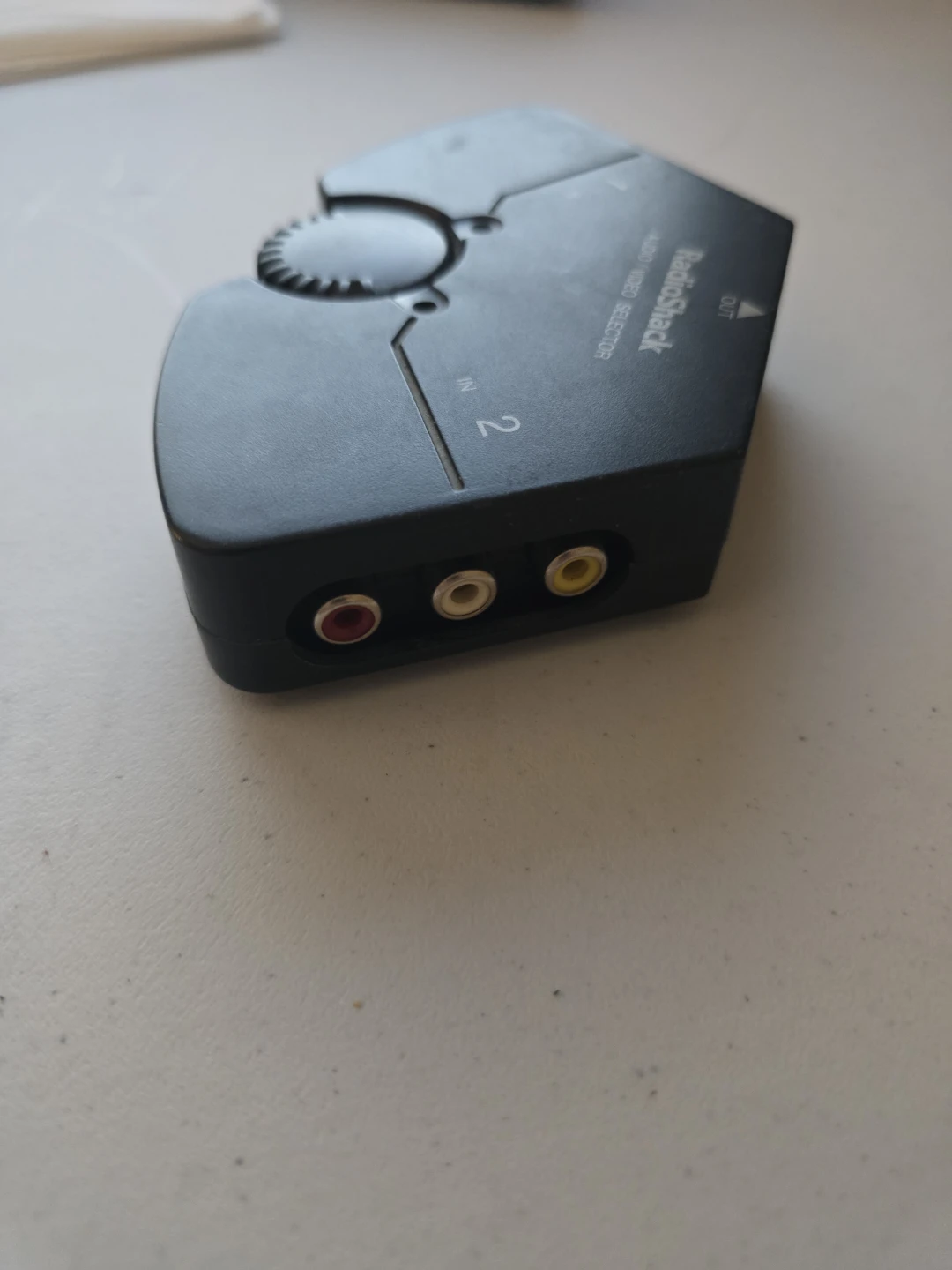 RadioShack 2-Way Stereo Audio/Video Selector - photo 3