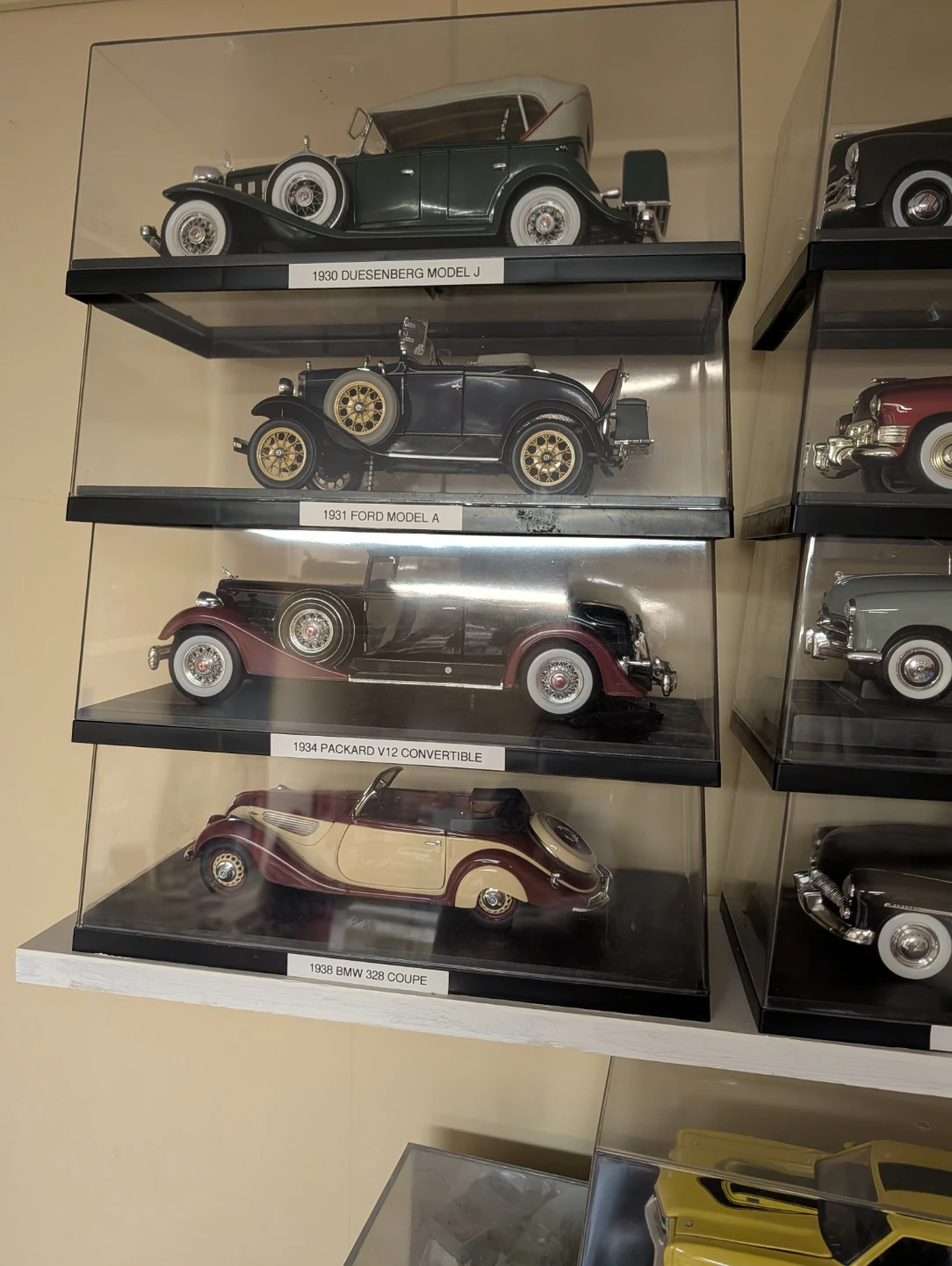 1969 Ford Mustang Mach 1 Model Car - photo 4