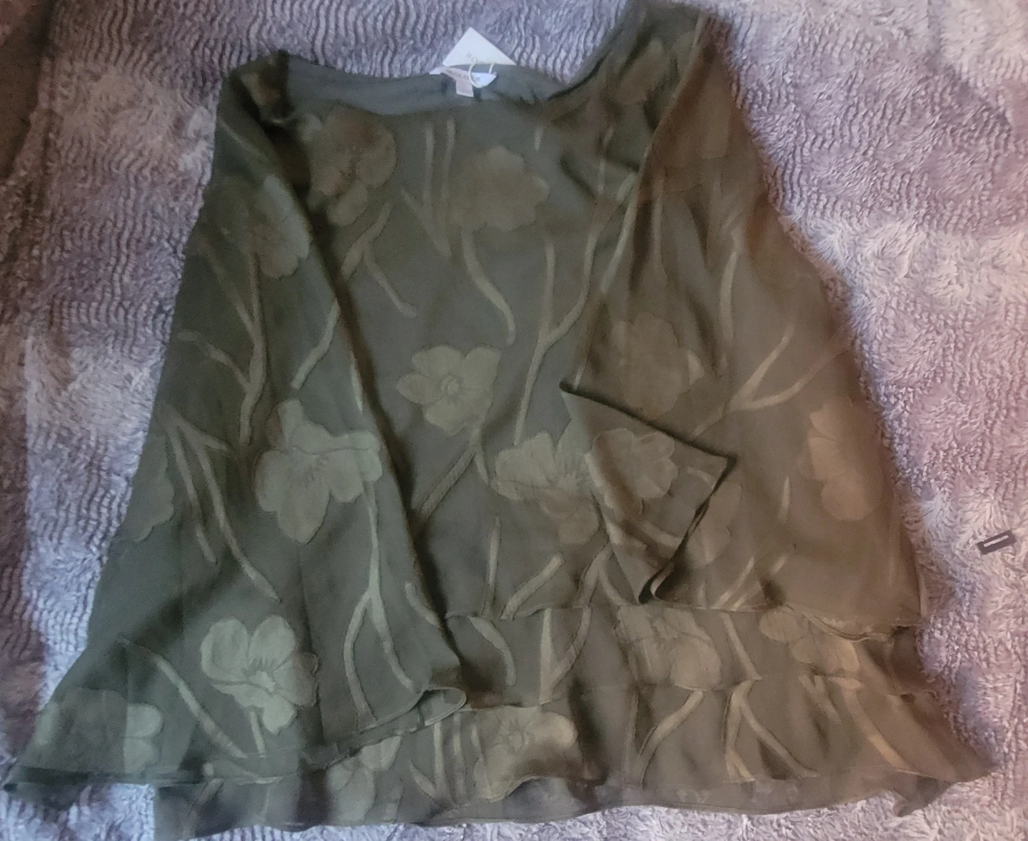 Chic Moss Green Floral Blouse