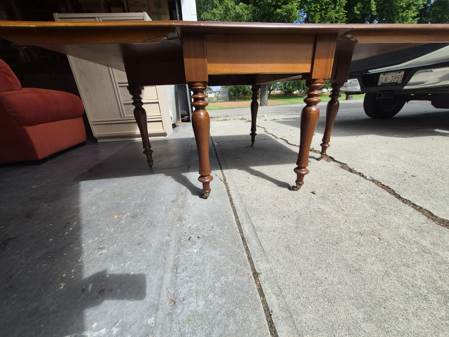 RARE Drop Leaf Dining Table - photo 3