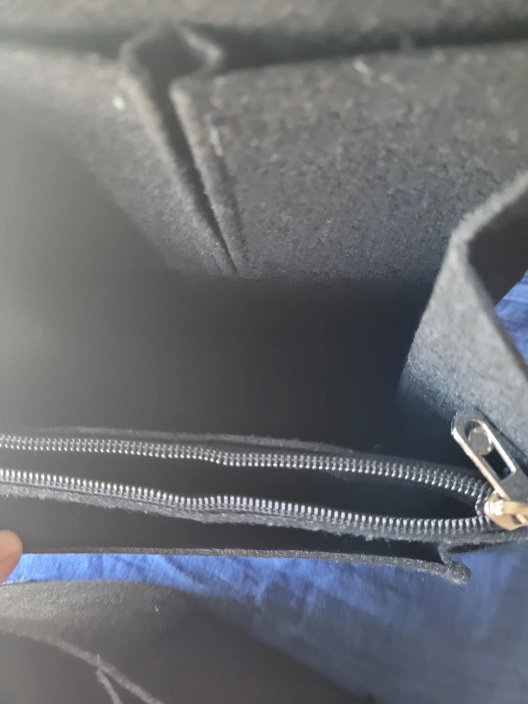 Black Felt Organizer Bag - photo 4