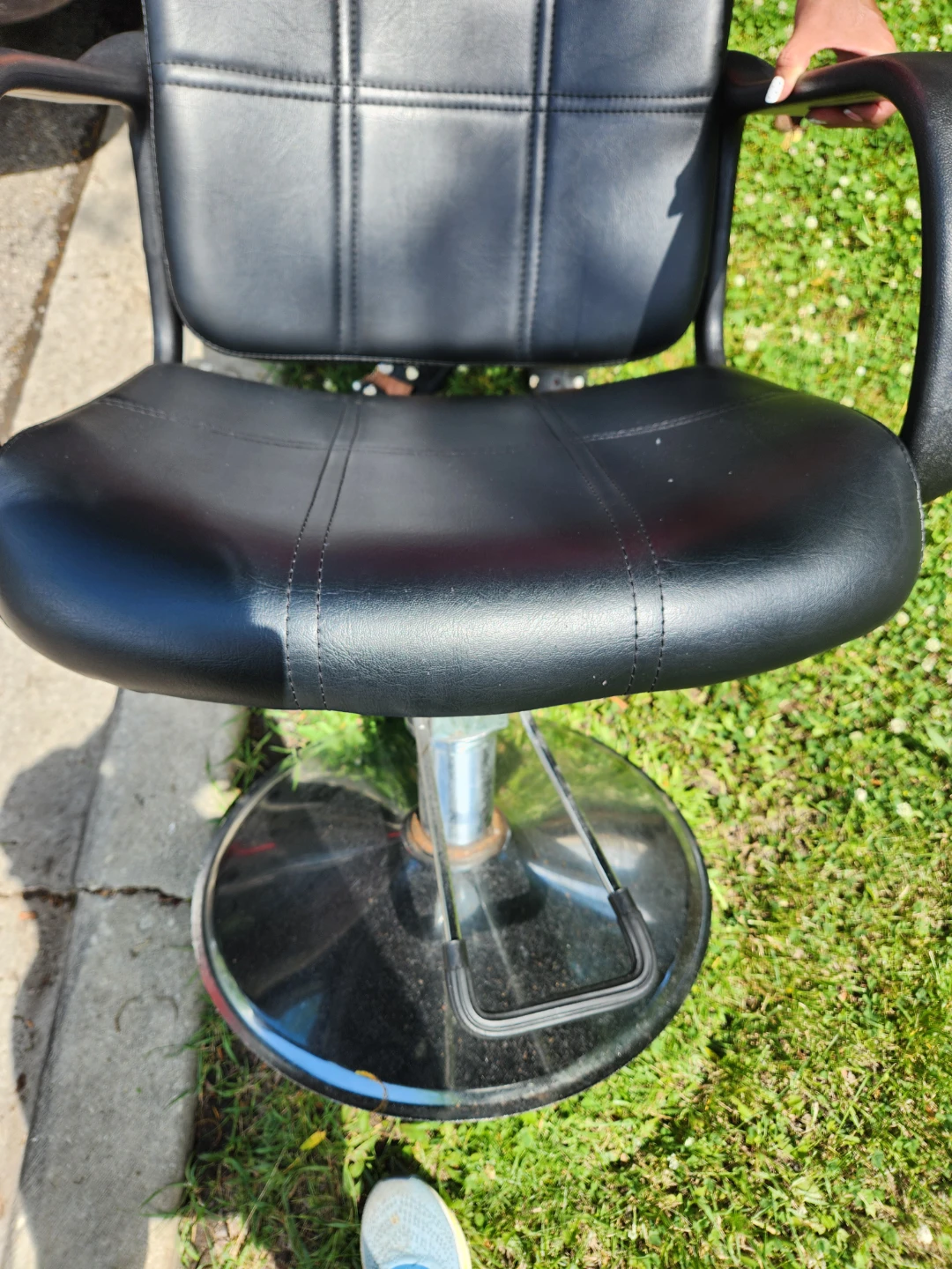 Black Hydraulic Barber Chair - photo 4