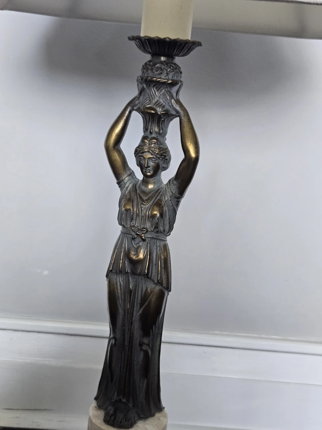 Vintage Figural Table Lamp with Marble Base ⚽ - photo 3