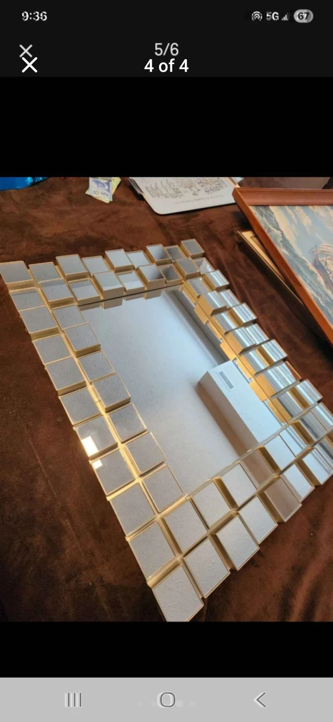 Decorative Wall Mirror with Gold Trim - photo 4