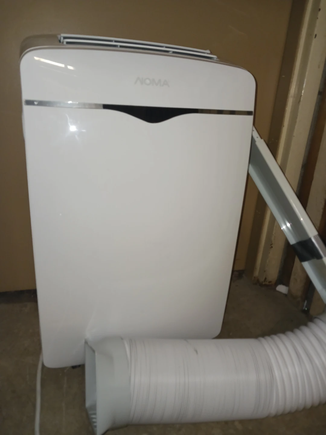 Noma Portable Air Conditioner 9000 BTU - photo 2
