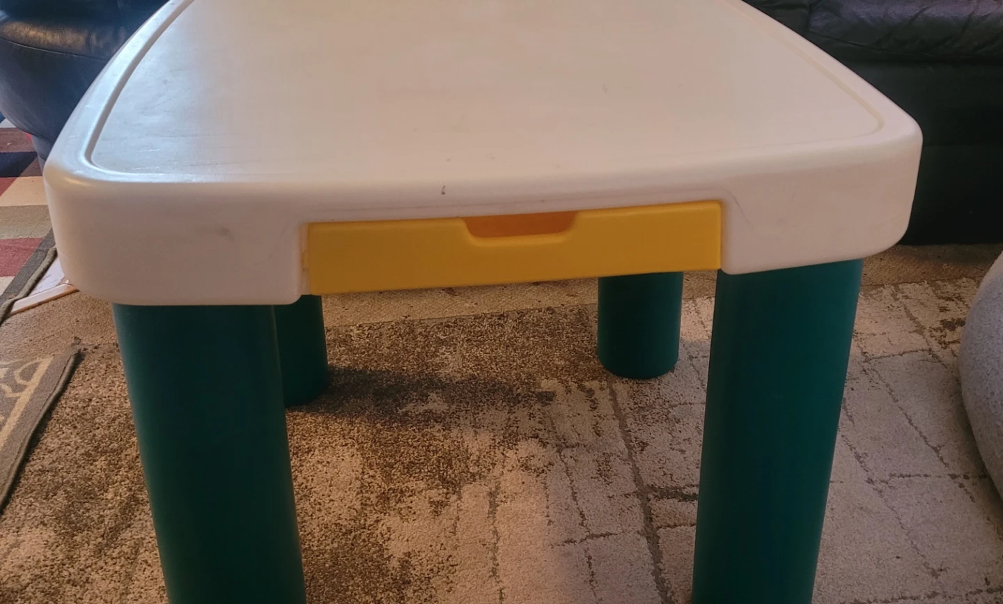Children's table - photo 2