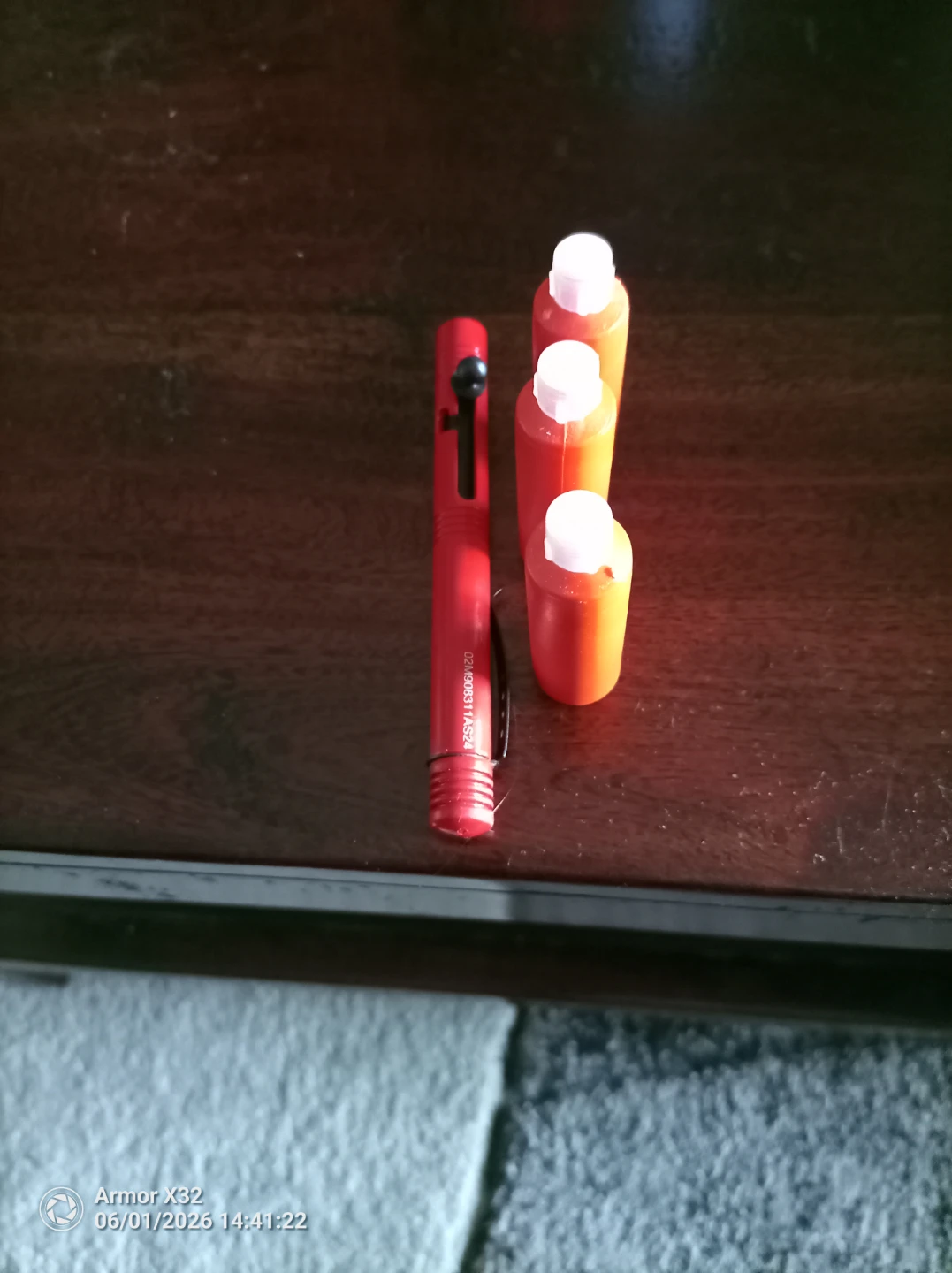 Tru Flare Red Signal Device with 3 bear bagers - photo 2