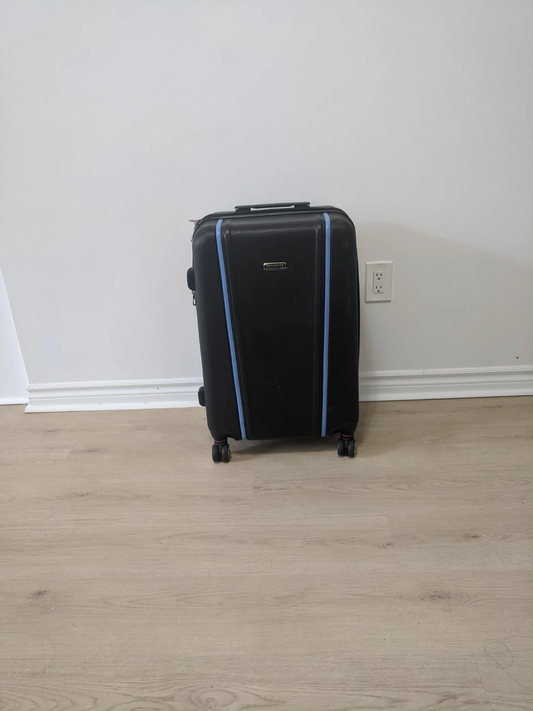 Samsonite  Hardside Luggage